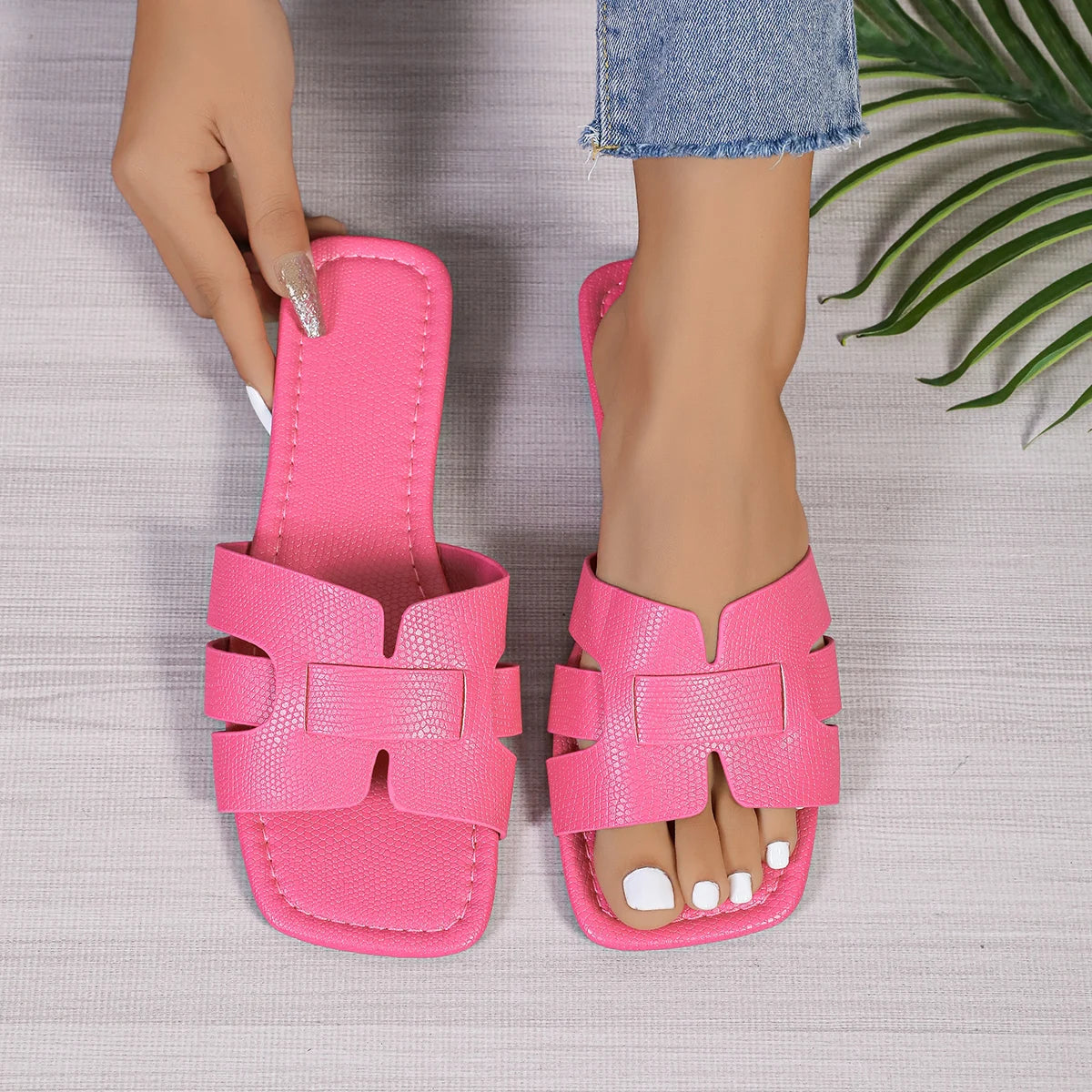 Plus Size Women's Sandals Trendy Knitted Flat Bottom Casual Couple Beach Shoes Summer Outerwear Comfortable Sandals for Women